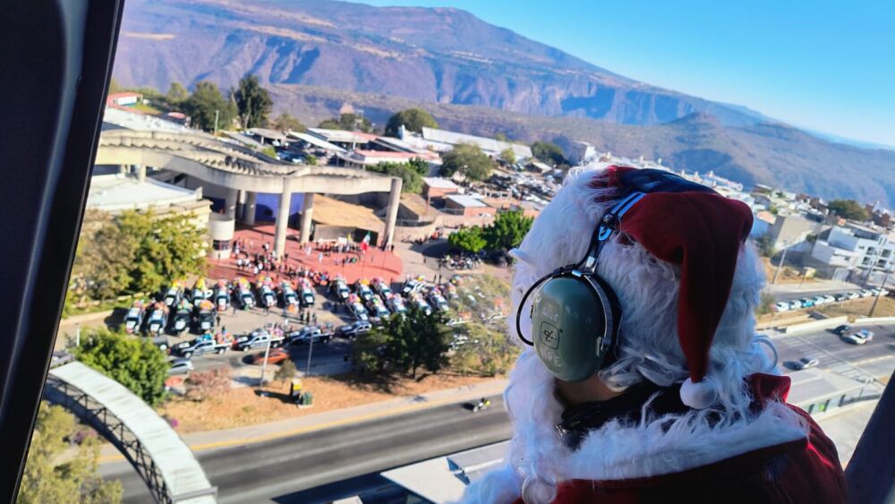 La alegría de la navidad se adelantó a niñas y niños de 35 colonias